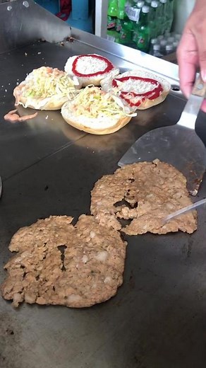 Manila Street Food - Burger Machine