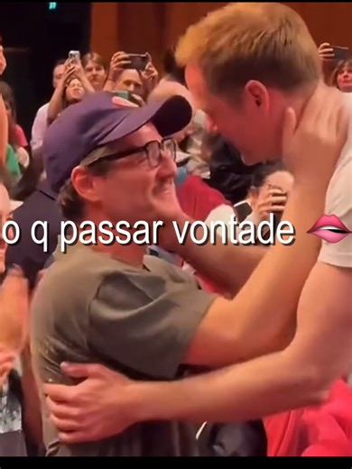 Pedro Pascal e Alexander Skarsgård: Uma Comparação