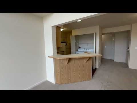 One Bedroom Bonnie Apartment 1299-3B - Heatherwood Apartment, Grand Blanc, Michigan