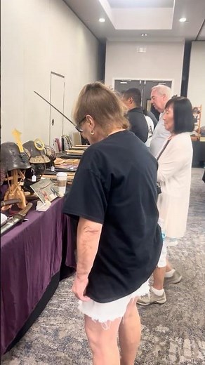 Japanese Samurai Armor From 1467–1603 At Sword Show #edc #military #guns #pewpew #trending