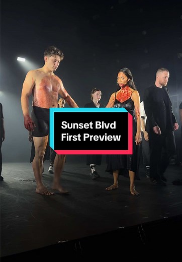 cannot believe this is the year i finally appreciate andrew lloyd webber’s musicals 🖤 #nicolescherzinger #sunsetblvd #sunsetboulevard #andrewlloydwebber #tomfrancis #jamielloyd #broadway #musical #broadwaymusical #firstpreview #broadwaydebut #thepussycatdolls #pussycatdolls