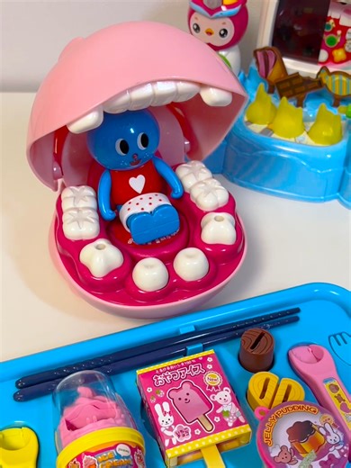 Satisfying ASMR: Lunchbox Fidget Toy Review