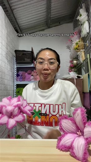 Super Pretty Lily Fuzzy Wire Craft Tutorial