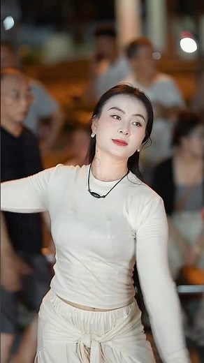 Lebobo, sweet Tibetan dance beauty