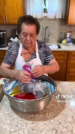 Nonna Pia makes her delicious Pickled Eggplant 🍆 👵🇮🇹 #nonnapia #pickledeggplant #madewithlove #italianfood #tiktoksnonna