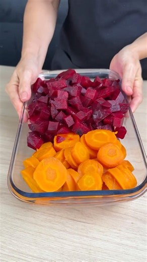 🥕 Pressure Cooker Hack: Perfect Beets Fast! ⏱️🔴 #KitchenHacks #Veggie #Tips