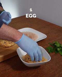 4K views · 32 reactions |  These air fryer fish cakes are packed with flavour, combining the rich taste of white fish fillets with the tangy bite of sundried tomatoes and the smoky crunch of chorizo. ✅ Get the full recipe along with 300+ more high protein recipes in my brand NEW recipes app here: https://link.foodforfitness.co.uk/app-recipes | Scott Baptie | Facebook