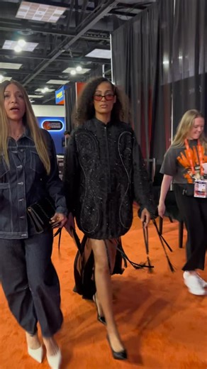 8.4K views · 4.7K reactions | Skylar Diggins came thru with some serious pressure ‍ WNBA Orange Carpet presented by @bumble | WNBA | Facebook