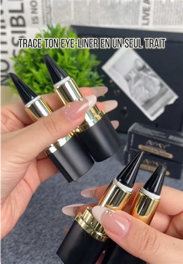 Even beginners can create layered eye makeup.#eyeshadow#eyeshadowstick#eyemakeup#makeup#beautymakeup