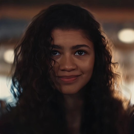my #1 comfort character of all time and someone i saw so much of myself, my family, and my best friend that passed in. i had so much hope for her and i just wanted to see something good after seeing so much bad. sam saying that this is what happens to people like rue, it doesn’t have to be. yes it’s realistic, it’s shocking, it’s out of nowhere, it happens. my best friend passed from the same exact thing rue did. but giving people no hope at all is horrible. i really hate this. #euphoria #euphor