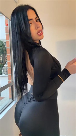 😍 Shorts VIP 💋 #brillandoencali #shorts #viral #trending # #shortsVIP #chicasVIP #baileviral