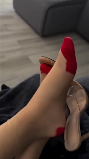 Classy Feet on Instagram: "#bodystocking ’s"