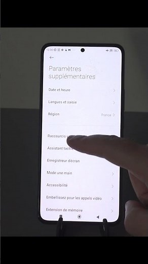Turn on your #XIAOMI flash faster than your shadow!!! 💪 #shorts #tip #tutorial