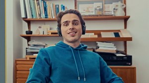 Jabra Speak2 75 Wireless Bluetooth Speakerphone - Portable Speaker with 4 Noise-Cancelling Mics, 65mm Full-Range Speakers & USB-A Bluetooth Adapter - Certified Microsoft Teams Speaker - Dark Grey