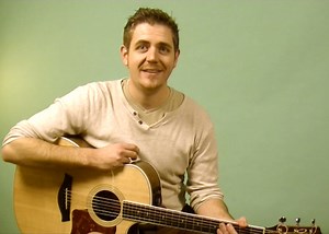 Learn Guitar Accommpaniment Skills - Easy To Follow Online Lessons - OAIM