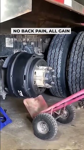 This Mechanic Hack Will Save Your Back! 🤯🚛