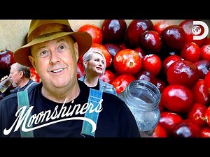 Mark and Digger Make Incredible Apple Cranberry Brandy | Moonshiners