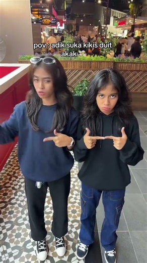 seksi Mira hijab leather pants