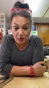 367K views · 13K reactions | Chorizo casero paso a paso.. Receta 7 libras de carne molida de puerco  2 cabezas de ajos 5 oz o 140 gramos de Chile rojo en polvo 1 cucharadita de pimienta 1 cucharadita de orégano molido 1 cucharadita de cilantro seco 1 cucharadita de comino 1 pizca de canela 1/3 de taza de vinagre 7 chiles guajillos cocidos Sal al gusto Opcional 1/2 taza de aceite y 28 gramos de chile de árbol molido | Cocina CON Cristina | Facebook