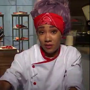 233K views · 6.6K reactions | The Red Team's service goes from bad to worse as Lauren gets an order completely wrong... and then serves up an incredibly rare duck 閭 | Hell's Kitchen USA | Facebook