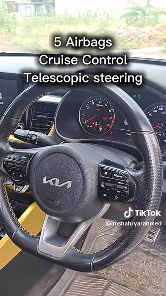 KIA Stonic Review: For Car Lovers on TikTok