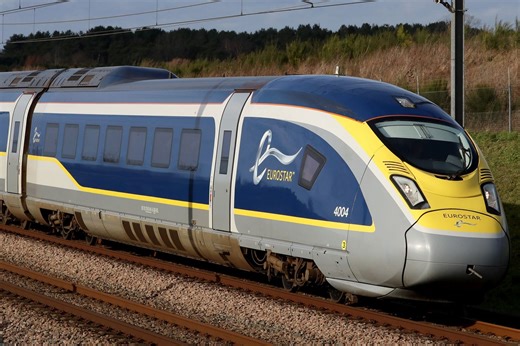 Eurostar chaos after IT system fault causes widespread delays