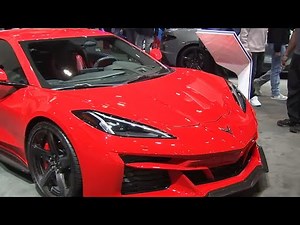 Roz Varon LIVE at Chicago Auto Show