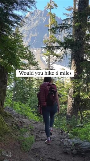 🌄 Discover the breathtaking beauty of the Cascade Pass to Sahale Arm hike in North Cascades National Park! Packed with panoramic views of jagged peaks and alpine meadows, this trail reveals nature at its most dramatic and untouched.🥾 🐐 Don't be surprised if you meet some of the locals along the way! Mountain goats are frequent visitors, gracefully scaling the cliffs and offering an awe-inspiring sight. 😃 Reward your efforts at the top with sweeping, 360-degree views of the vast mountain rang