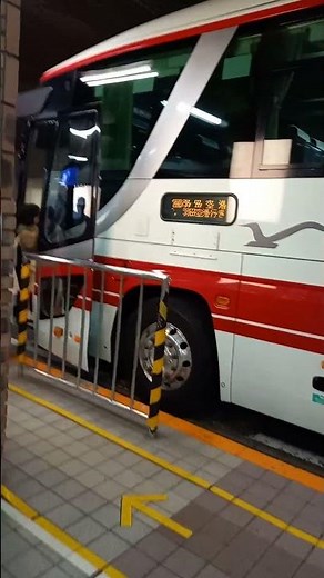 【羽田空港行がスタンバイ中】横浜シティーエアターミナル「夏休みのYCAT」横浜観光 リムジンバス 京急バス 横浜市西区