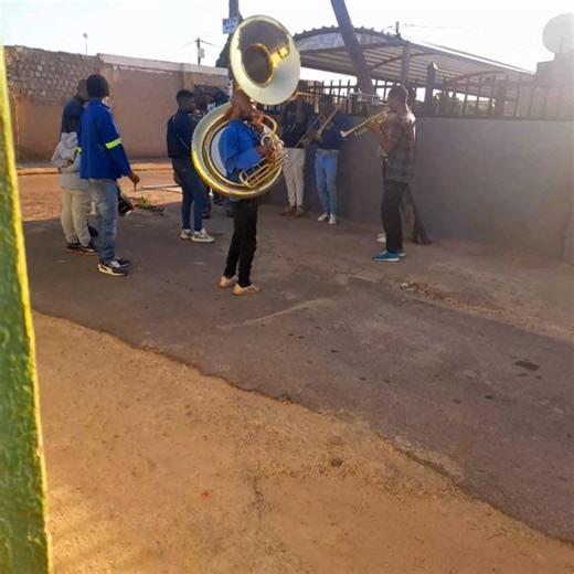 #topfans | Perseverance Muchini