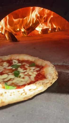 Satisfying ASMR Pizza Eating Sounds