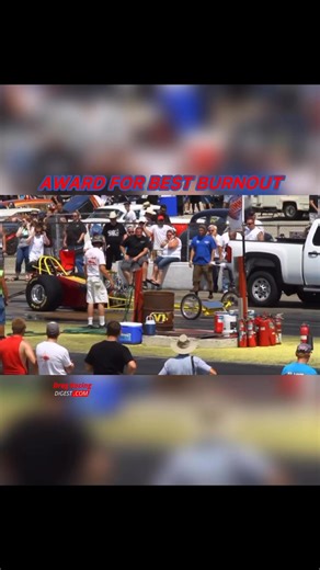 216K views · 3.3K reactions | This an old video but the action still speaks for itself. #nhra #love #dragracing #burnout #accident #car #dragrace #instagood #safety #photooftheday #car #autos | Drag Racing Digest | Facebook