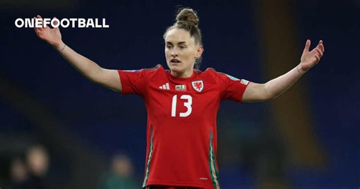 Nottingham Forest sign Welsh international midfielder Rowe