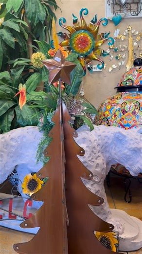 🎄✨ Elevate your holidays with our stunning Hand-Crafted Metal Christmas Trees! 🔨🤎 They’re the perfect statement piece to bring a warm and authentic rustic charm to any space, indoors or out. Come visit us!! #midland #midlandtx #westtexas #texas #mexicanstore #midlandtexas #mexicanchristmas #christmas #christmastree #christmasseason | Quetzal Mexican Crafts & Arts Imports
