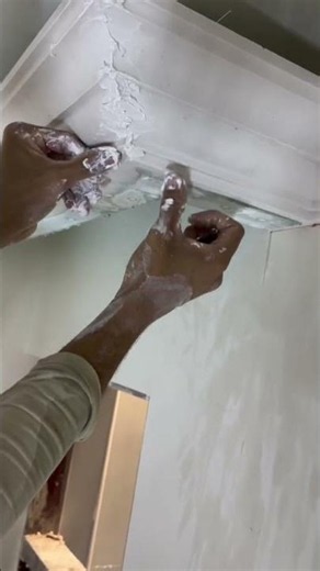 The Secret to Seamless Crown Molding Corners 🤫#ConstructionHacks #Plastering #DIYHome #MiterJoint