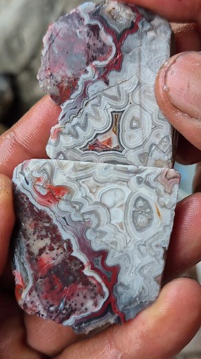 The beauty of agate stone 🤩 #gemstone #curving #jade #fosil #jewelry #gemstone #gems #amethyst #mineral #agatecollector #agate #art #fblifestyle | Supra Afrianto
