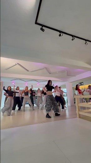 Monday 6pm Commercial w/sophie #endlessdancedüsseldorf #Commercial #tanzschule