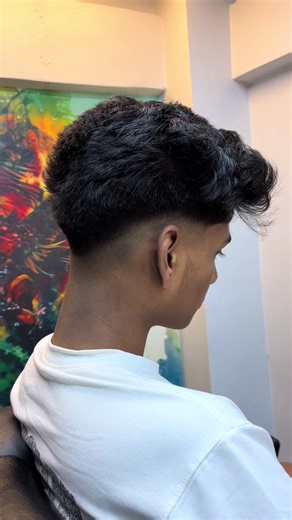 Mastering the Low Fade Haircut: A Complete Guide