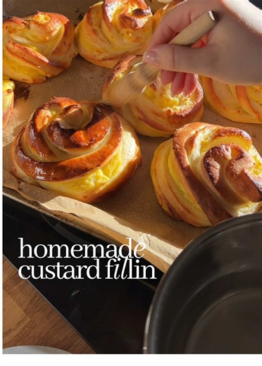 Homemade Custard Recipe: Fast and Delicious