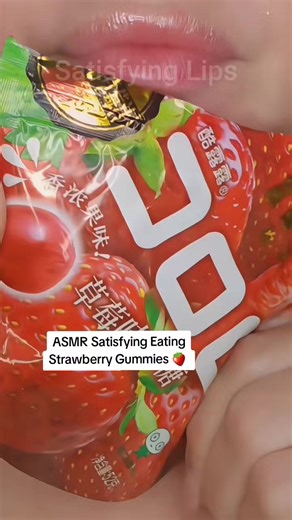 ASMR Satisfying Eating Strawberry Gummies 🍓 #asmr #asmreating #satisfyinglips