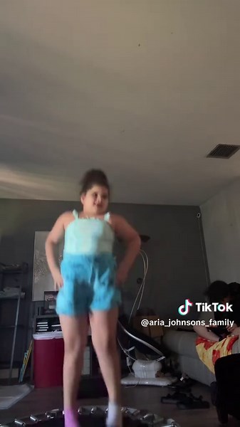 Aria Johnson (@aria_johnsons_family)’s videos with original sound - Aria Johnson