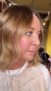 @whatsarahdoes showing her skills off using our Micro Tab tape extensions! These are without a doubt the most seamless extensions on the planet 😆 and did we mention that colour match?? Spot on 😝😆 | Easilocks Hair Extensions