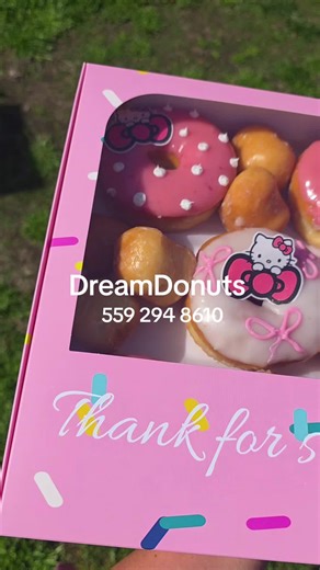 Say hello to our Hello Kitty Donut Box 🎀🍩 Soft, fresh, and super cute — perfect for birthdays, gifts,Hello Kitty lovers or sweet cravings 💕 💁‍♀️Put in pre-order ahead 🍩✨️ 📍 Dream Donuts – Clovis, CA #HelloKittyDonuts #CuteDonuts #DreamDonuts #madefreshdaily #bestdonutsintown