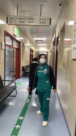 2026年2月11日，湖南省常德市澧县澧县中医院，一名患者入院时被诊断为胆囊炎，不到一小时便被告知“抢救无效死亡”。家属试图前往涉事医生办公室讨要说法时，遭到院内保安阻拦。