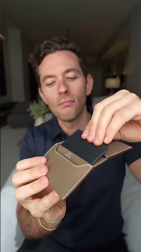 Unboxing and setting up the RMS Wallet in Etoupe from Hermès #wallet #mens #cardcase #luxury