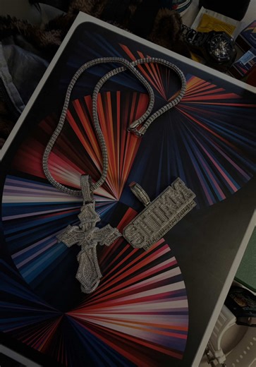 Videos de ONLINE SHOPPING (@xostyle.open) con “original sound - ONLINE SHOPPING”