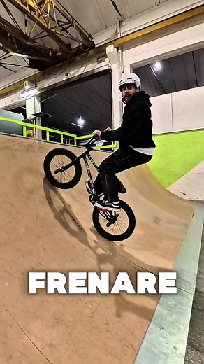 Easy 🕺🏻 #elgasamiento #dinamocicli #bmx #brakeless #lifehack @Nicola Frulli