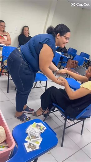 Janaína Lima on Instagram: "Em parceria com a CINTTEP Faculdades, estamos formando a segunda turma de avaliadores do Protocolo VB-MAPP. O VB-MAPP (Verbal Behavior Milestones Assessment and Placement Program) é uma ferramenta essencial para avaliar o desenvolvimento de habilidades de linguagem e comportamento em crianças, especialmente aquelas com atrasos no desenvolvimento ou TEA. Essa formação tem como objetivo capacitar profissionais para a aplicação, análise e interpretação do protocolo, poss