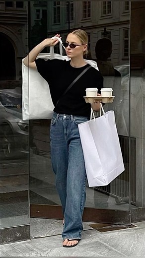 Want to dress chic! Daily outfit fashion styling lookbook, how to dress well #MiddleAgedFashionSt...