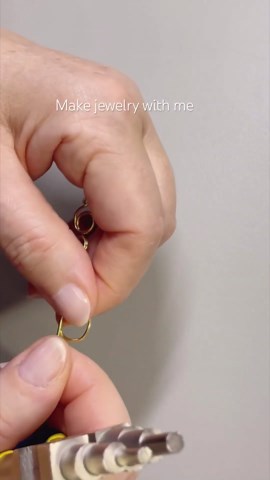 DIY Wire Jewelry Tutorial | Tools, Creative Ideas & Hobby Inspiration